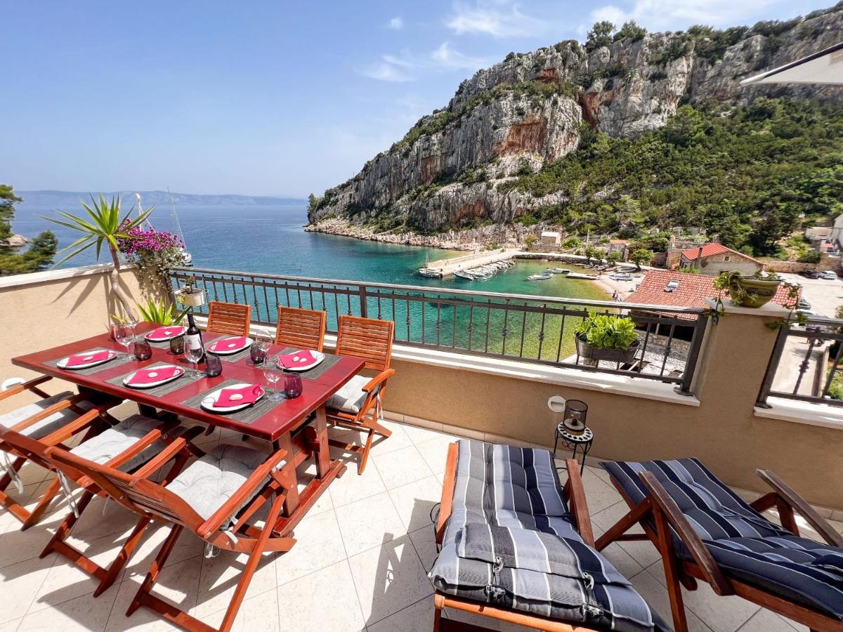 Apartment Cesare 3 Zastražišće Buitenkant foto