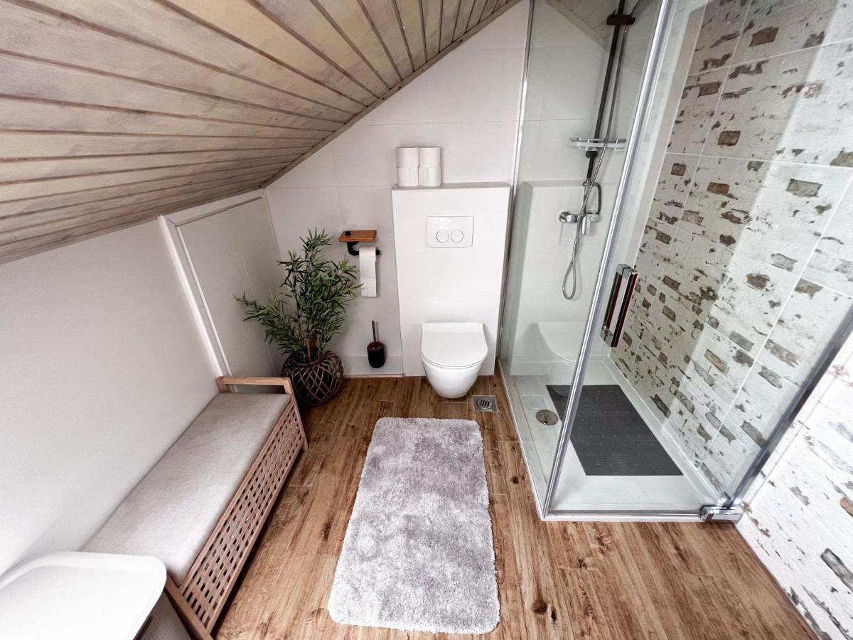 Apartment Cesare 3 Zastražišće Buitenkant foto