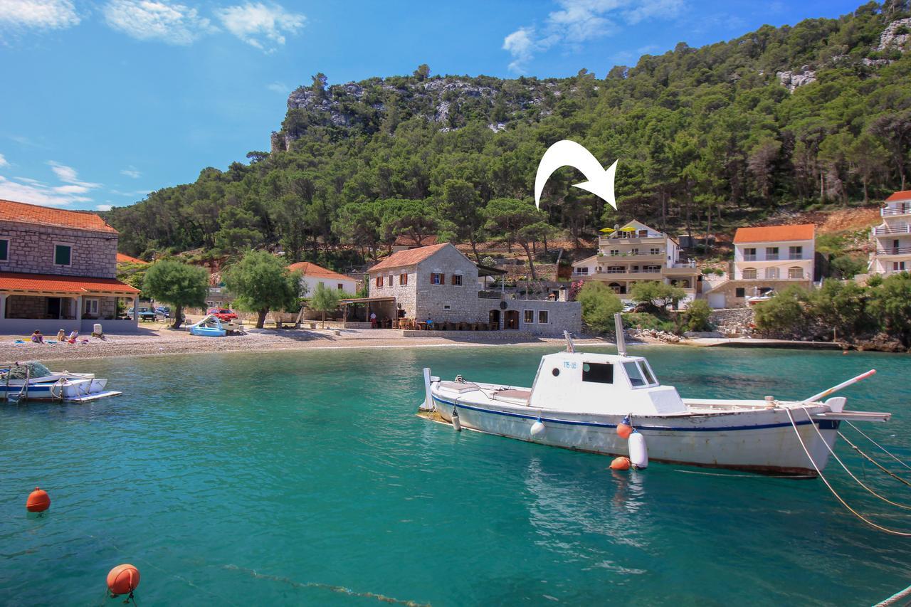 Apartment Cesare 3 Zastražišće Buitenkant foto